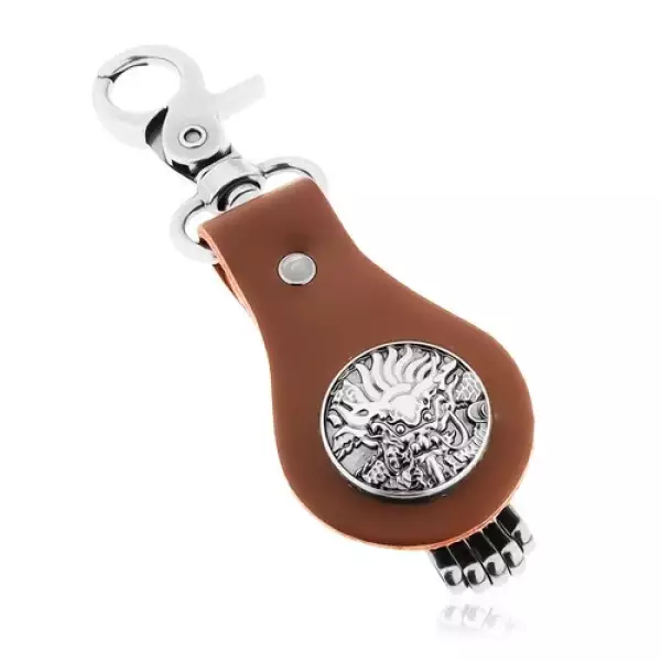 Kulcstartó matt szürke színben, barna bőr alátét, kínai sárkány