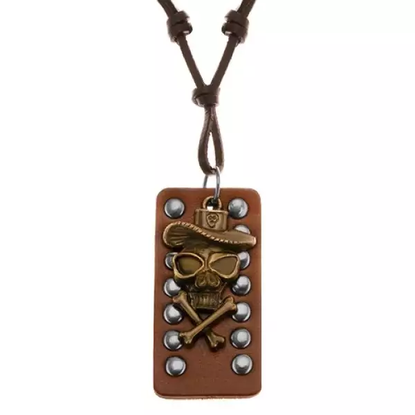 Bőr karkötő - koponya keresztezett csontokkal és kalappal, szegecselt bőrsáv