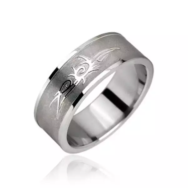 Sebészeti acélból készült gyűrű - törzsi szimbólum - Nagyság_ 65