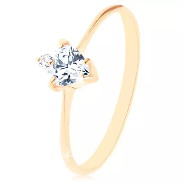 585 arany gyűrű - csiszolt cirkóniás szívecske átlátszó színben, apró, kerek cirkóniával - Nagyság_ 49