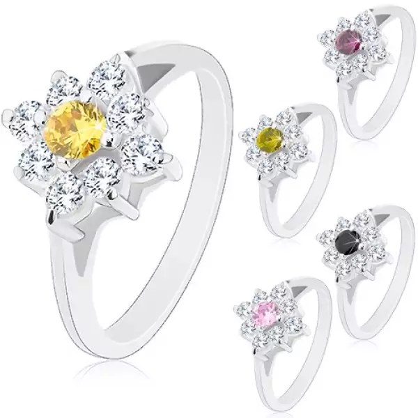 Csillogó gyűrű keskenyedő szárakkal, átlátszó négyzet színes középpel - Nagyság_ 51, Szín: Fekete 
