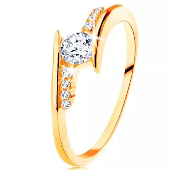 Gyűrű 14K sárga aranyból - ívelt szárak, átlátszó cirkóniás vonalak, kerek cirkónia - Nagyság_ 59