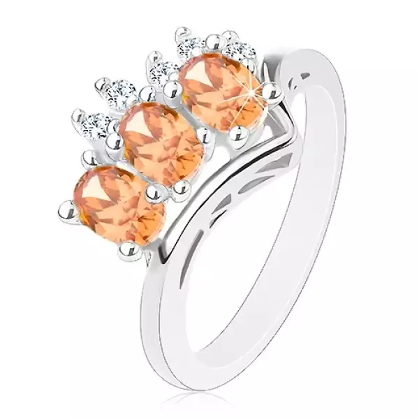 Gyűrű ezüst színben, narancssárga oválisok és kerek, átlátszó cirkóniák - Nagyság_ 54