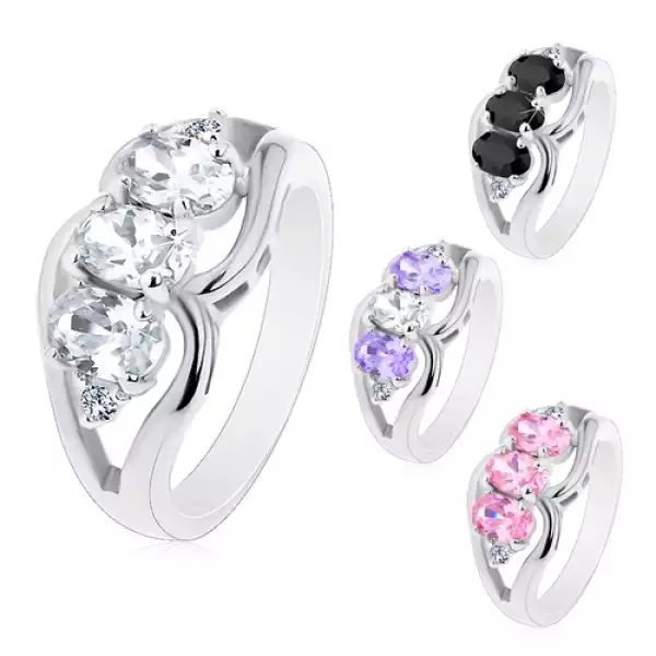 Gyűrű ezüst árnyalatban, osztott szárak, színes ovális, átlátszó cirkóniák - Nagyság_ 60, Szín: Világoslila