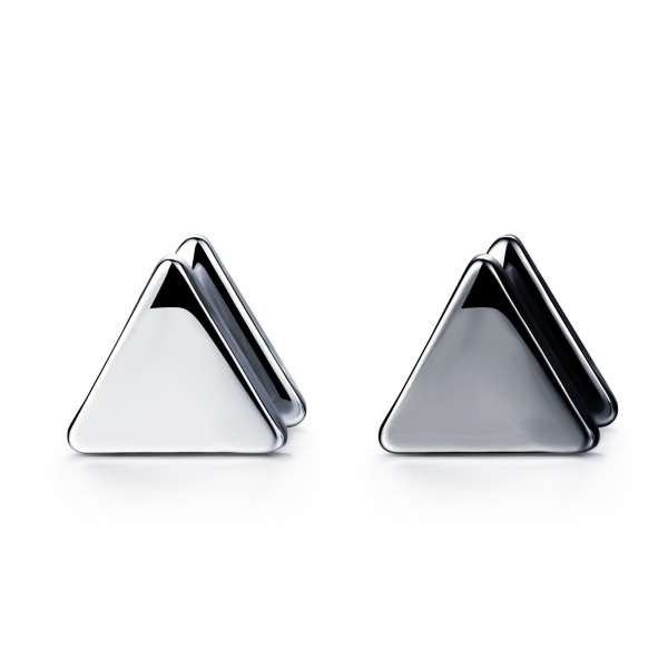 316L acél álfültágító  - sima háromszögek, különböző színekben - A piercing színe: Ezüst