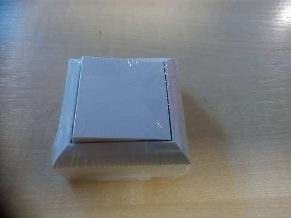 Business váltókapcsoló falon kívüli / beltéri Fehér