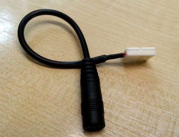 LED betápcsatlakozó 8mm jack 1 év garancia