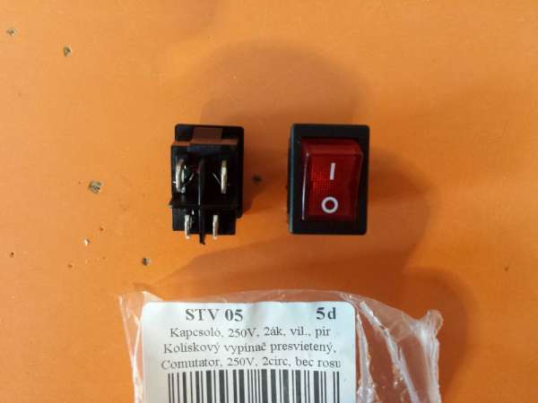 Kapcsoló 250V piros világító szögletes 2ák Fekete