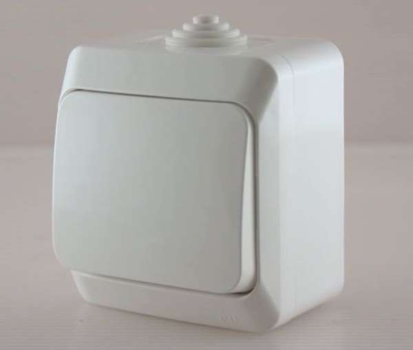 Cedar váltókapcsoló IP44 Fehér / Schneider