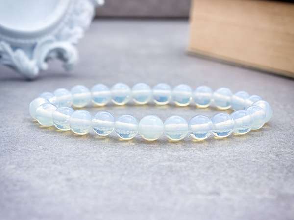 Opalit ásvány karkötő