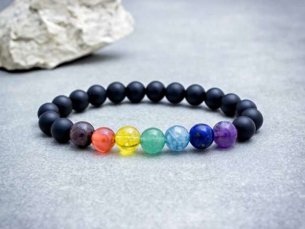 A matt ónix szilárdsága csakra ásvány karkötő