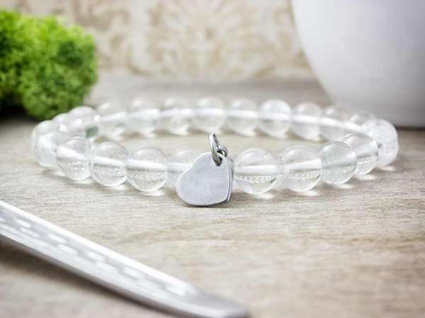 Szivecskés hegyikristály ásvány karkötő