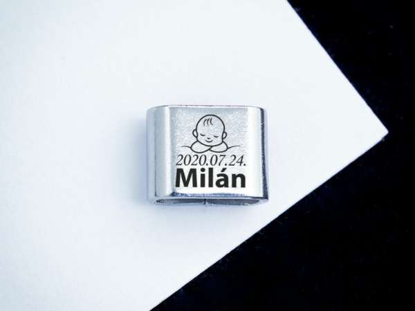 Kisfiam egyedi MoMents acél medál