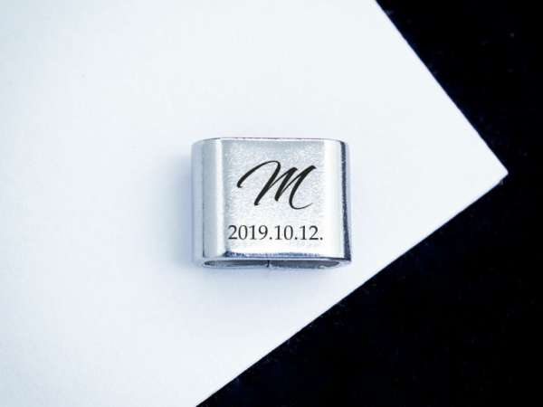 A legfontosabb egyedi MoMents acél medál