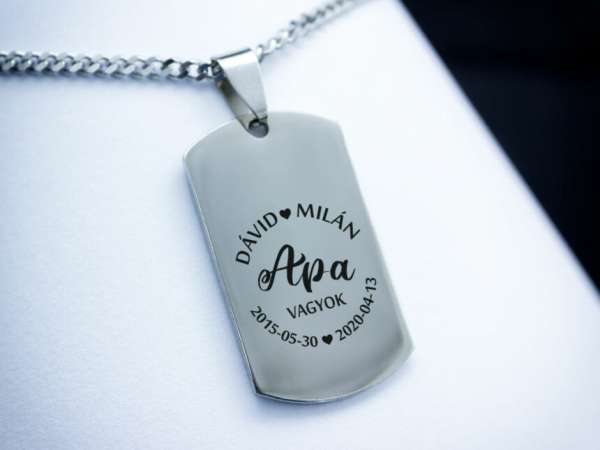 Apa vagyok egyedi acél téglalap medálos nyaklánc