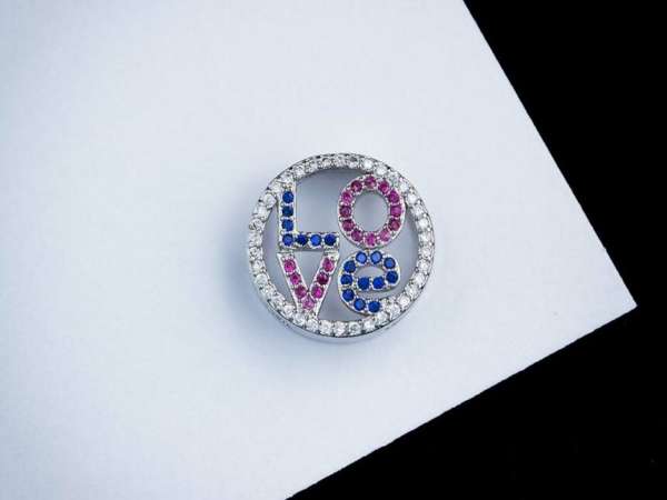 LOVE cirkónia kristályos ezüst színű MoMents charm