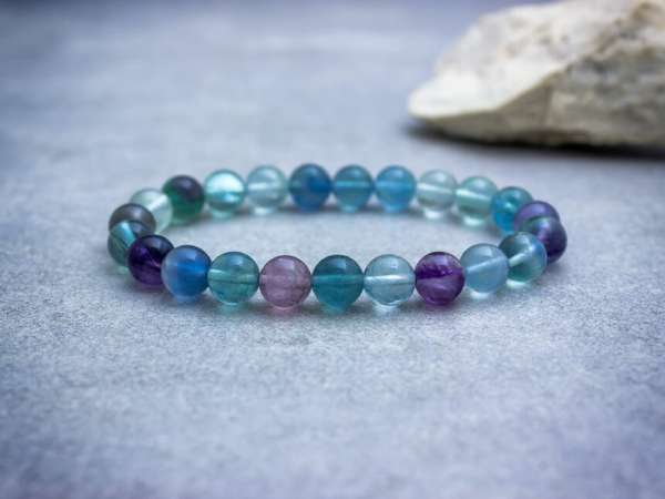 Szivárvány fluorit ásvány karkötő