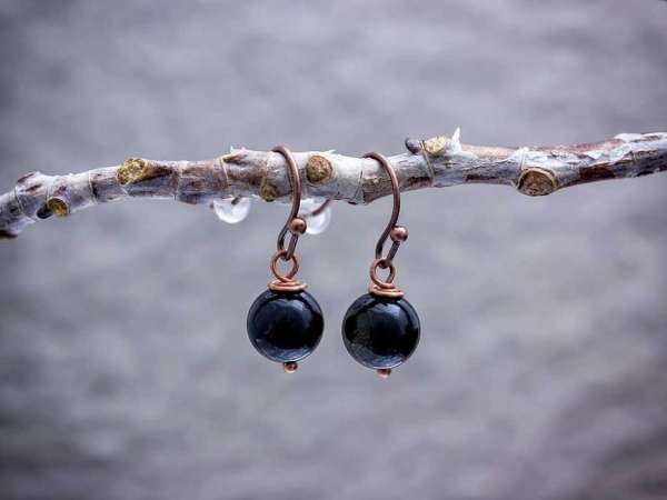 Arany obszidián lógós réz drót fülbevaló 8mm