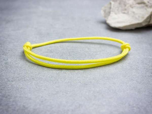 Hangulatos sárga paracord karkötő