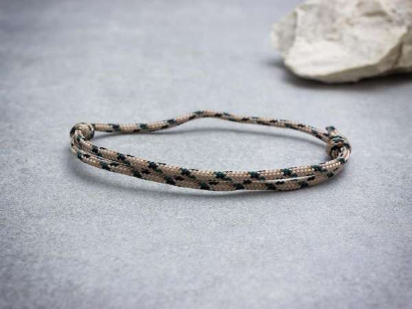 Erőforrás barna paracord karkötő