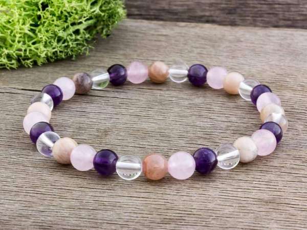Ametiszt rózsakvarc holdkő és hegyikristály ásvány karkötő