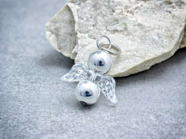 Vitalitás angyal ezüst színű hematit ásvány medál