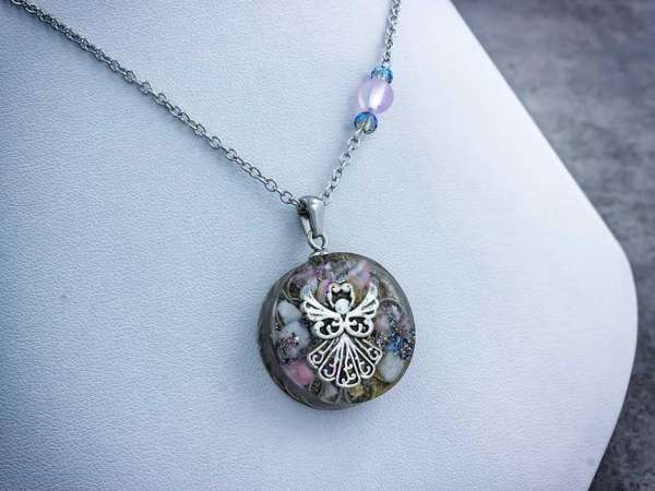 Angyali küldetés műgyanta orgonit acél nyaklánc