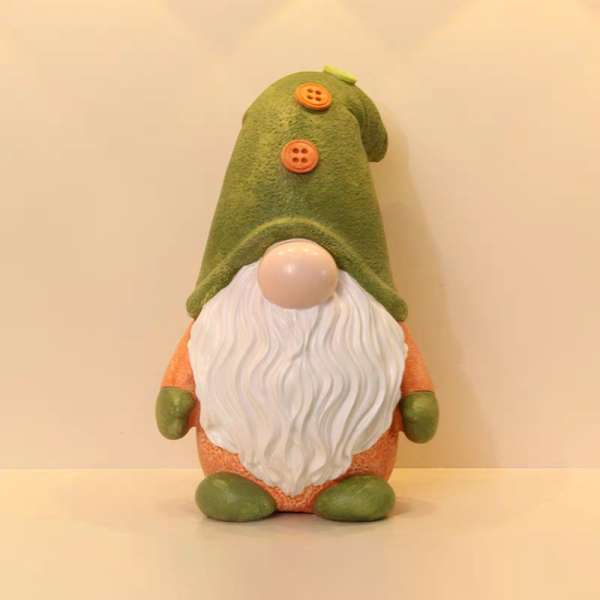 Zöld sapkás manó dekoráció/persely