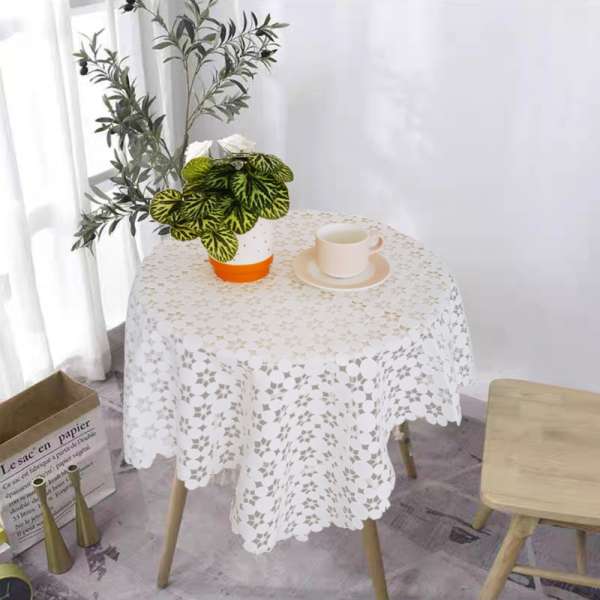 Körmintás  csipketerítő - 85x85 cm