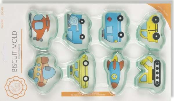 Járművek süti kiszúró készlet – 8 részes műanyag formák autók, repülők