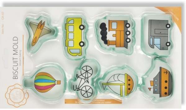 Jármű alakú süti kiszúrók – 8 részes műanyag szett sütéshez
