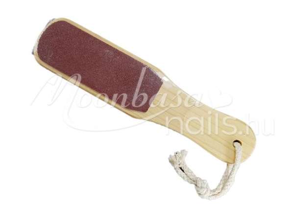 Fa pedi sarokreszelő akasztóval   