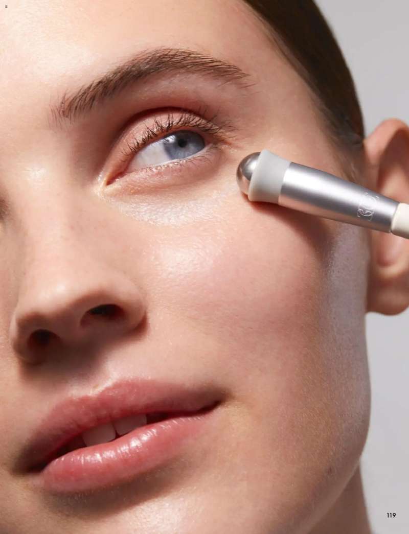 Oriflame Oriflame katalógus 2026/15 119 oldal