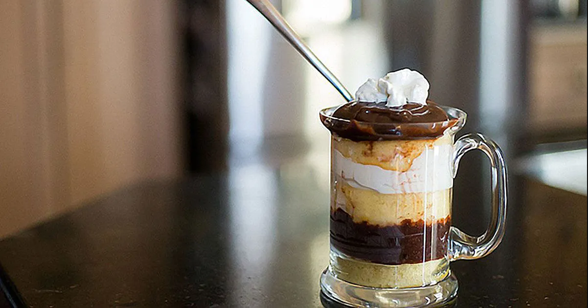 15 perces csokoládés bögrés desszert recept