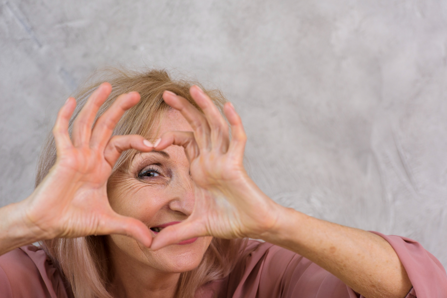 5 meglepő életmódtényező, ami gyorsítja az öregedést – Így védd magad